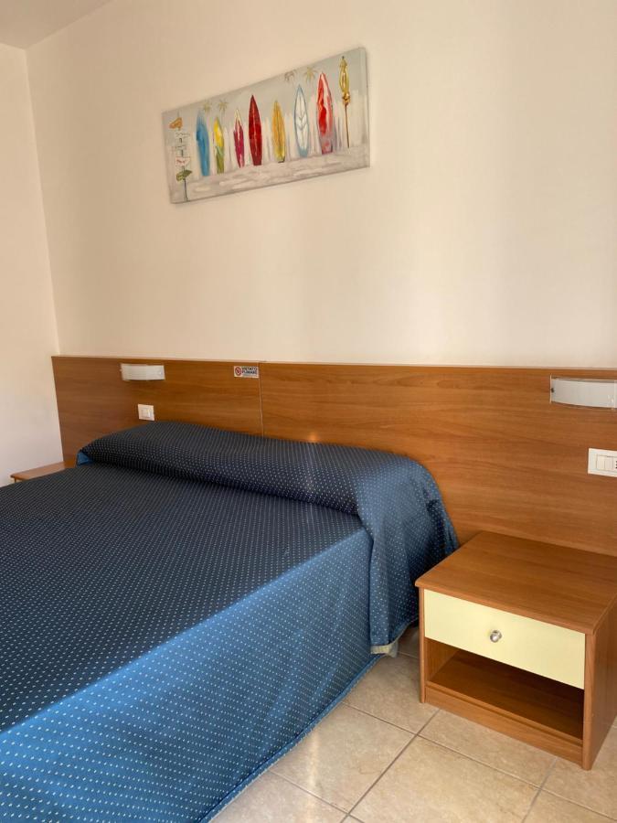 Hotel Ivana Lido di Jesolo Bagian luar foto